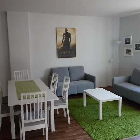 Ferienwohnung Hollywood Schiller Apartments Apartment *